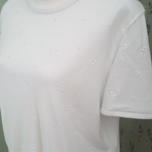 2 for $20 Lovely white casual top.